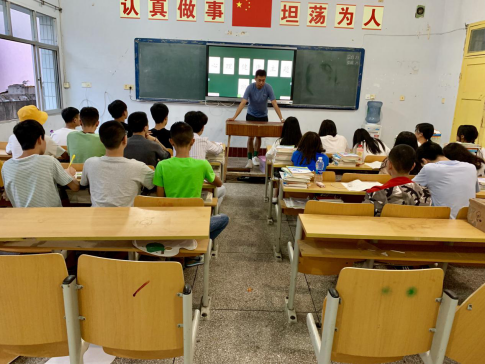 筑梦青春，追梦成长－－中等职业教育教学部举办“5·25”中职学生心理健康教育宣传活动月