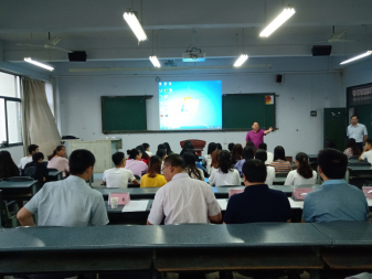 学校举行2019年“教学名师”评选课堂教学竞赛