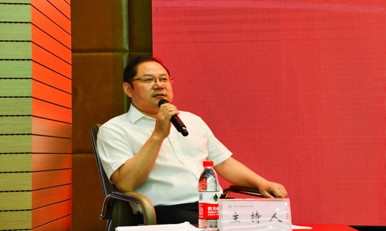 学院举办学习贯彻“国家职教改革20条”圆桌论坛