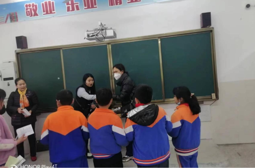学院心理健康教育中心教师参加南充市“送优质教育下乡，助农村孩子成长”活动