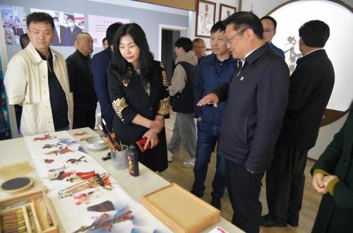 四川省人民政府驻沈阳办事处副处长吴铭禹<br/>携四川商会企业负责人一行莅院调研